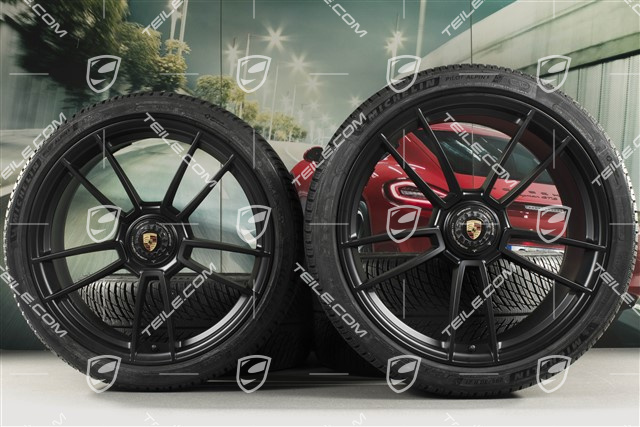 20"+21" GTS komplet kół zimowych "Turbo S", felgi centralnie mocowane 8,5J x 20 ET50 + 11J x 21 ET66 + opony zimowe Michelin 245/35 R20 + 295/30 R21, czarny satynowy półmat