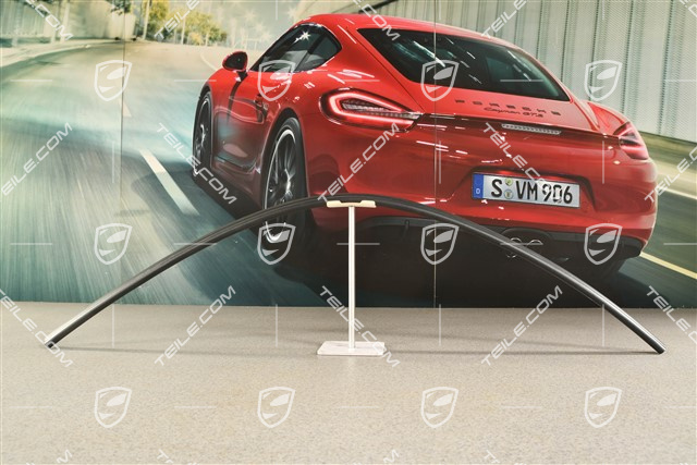 Engine bay cover, bonnet lock cover gasket