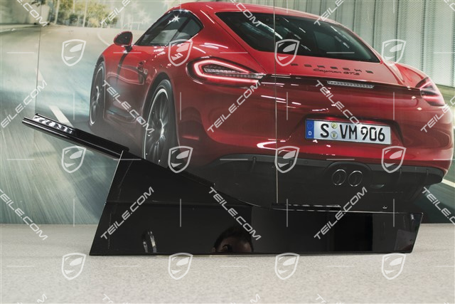 Rear door C-pillar outer cover, Black, L