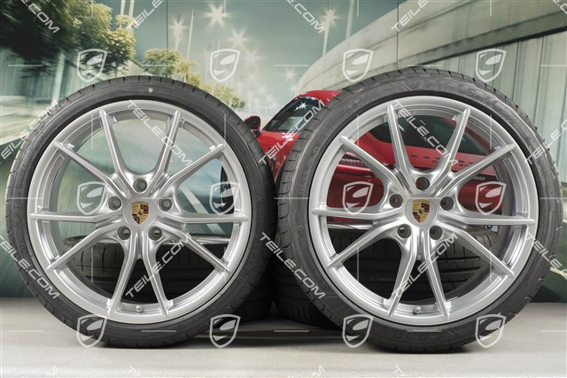 20" Carrera S summer wheels set, rims 8J x 20 ET57 + 10J x 20 ET45, GoodYear summer tires 235/35 ZR20 + 265/35 ZR20, silver, with TPMS