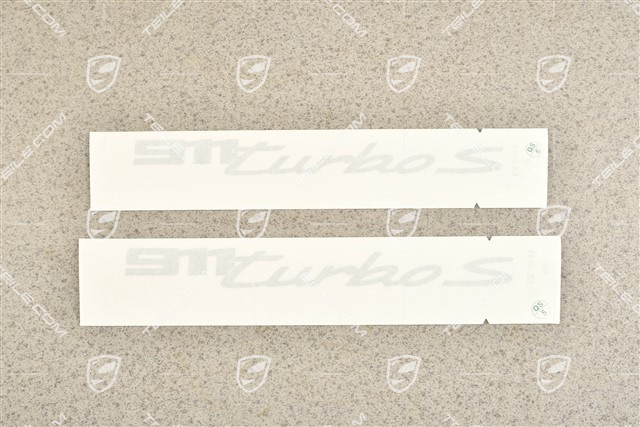 1 zestaw ozdobnych folii samoprzylepnych na drzwi, napis "Turbo S", srebrny 1 zestaw ozdobnych folii samoprzylepnych na drzwi, napis "Turbo S", srebrny