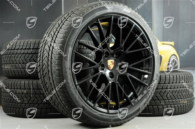 21" Cayenne RS Spyder Winterräder Satz, Felgen 9,5J x 21 ET46 + 11,0J x 21 ET58 + Pirelli Winterreifen 275/40 R21 + 305/35 R21, mit RDK-Sensoren, schwarz hochglanz