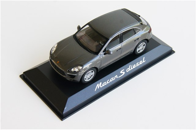 Model Porsche Macan S Diesel, skala 1:43