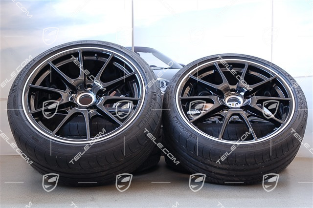 19" Boxster Spyder Sommerräder Satz, Sondermodell Black Ed., 10J x 19 ET42 + 8,5J x 19 ET55 + Michelin Reifen, ca. 1.500 Km