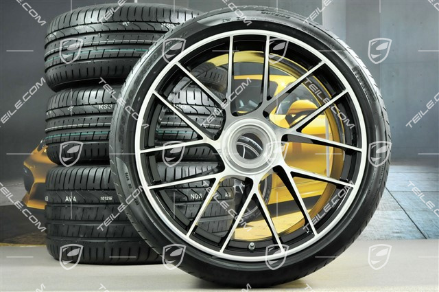 20-inch wheel set Turbo Sport III, central lock, rims 9J x 20 ET51 + 11,5J x 20 ET56 + Pirelli summer tyres 245/35 ZR20 + 305/30 ZR20, black
