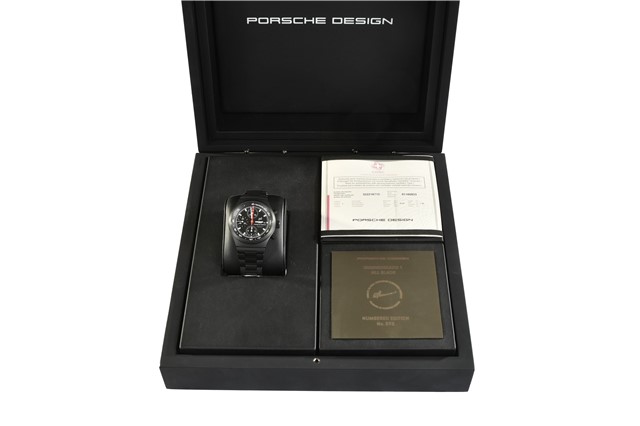 Armbanduhr Porsche Design Der Chronograph 1 – All Black, Mattschwarz Ziffernblatt, Designer: Professor Ferdinand Alexander Porsche