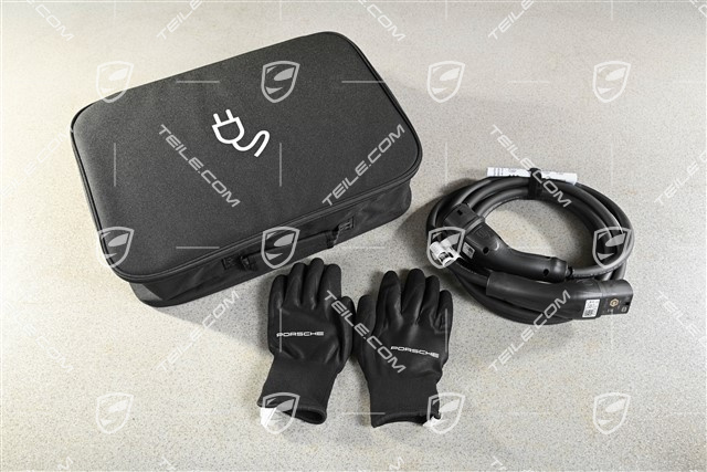 Kabel ładowarki wraz z wtyczką, długość 4,5m