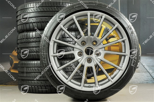 20" Panamera Sport Sommerräder Satz, 2 x 9,5J x 20 ET 65 + 2 x 11,5 J x 20 ET 63, Michelin Sommerreifen 255/40 ZR20 + 295/35 ZR20 mit RDK