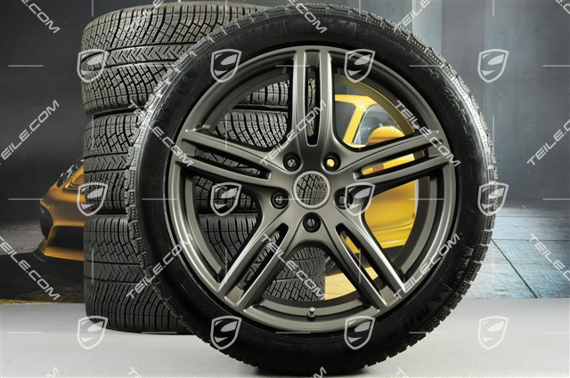 20" Winterräder Satz "Panamera Turbo", Felgen 9,5 J x 20 ET71 + 10,5 J x 20 ET71 + Michelin Pilot Alpin 4 Winterreifen 275/40 R20 + 315/35 R20, Platinum Seidenmatt