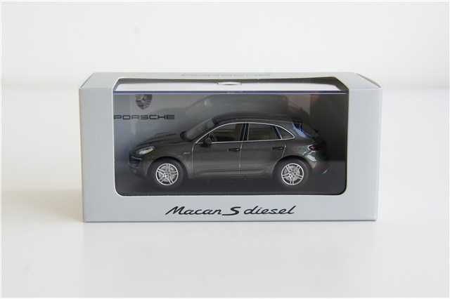 Model Porsche Macan S Diesel, skala 1:43