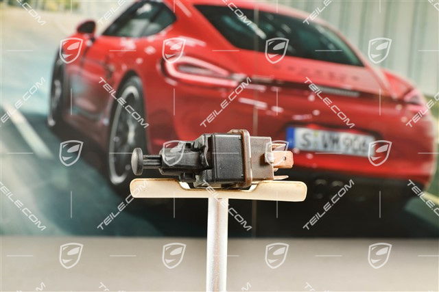 Czujnik hamulca nożnego