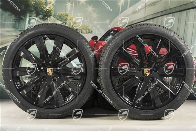 20-inch Taycan Tequipment Design winter wheel set, rims 9J x 20 ET54 + 11J x 20 ET60, Goodyear winter tyres 245/45 R20 + 285/40 R20