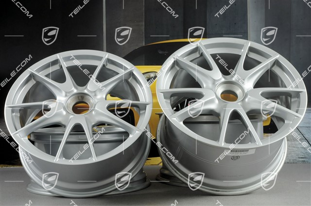 19" Komplet felg GT3, centralne mocowanie, 8,5J x 19 ET53 + 11J x 19 ET67, srebrny, na zimowe opony 19" Komplet felg GT3, centralne mocowanie, 8,5J x 19 ET53 + 11J x 19 ET67, srebrny, na zimowe opony