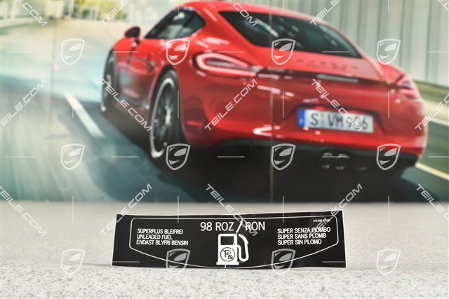 Notice sticker about recommended fuel