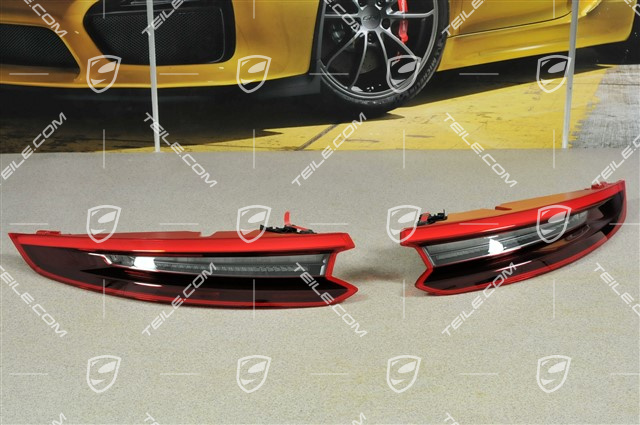 Heckleuchten, dunkel, Satz L+R