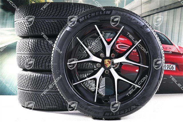 21" Cayenne RS Spyder Design Winterräder Satz, Felgen 9,5J x 21 ET16 + 11J x 21 ET37 + Michelin Pilot Alpin 5 Winterreifen 275/45 R21 + 315/40 R21, schwarz hochglanz
