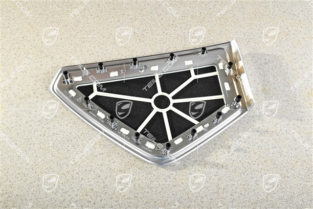 Kratka osłaniająca głośnik basowy w tapicerce drzwi, drzwi przednie, Burmester, L