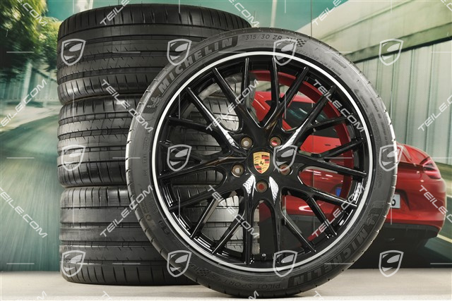 21-inch Panamera SportDesign summer wheel set, rims 9,5J x 21 ET71 + 11,5J x 21 ET69 + Michelin summer tires 275/35 ZR21 + 315/30 ZR21, with TPM