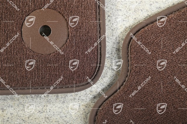 Dywaniki welurowe, krótki rozstaw osi (standard), brązowy / Truffle Brown