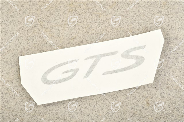 Nakjlejka ozdobna z napisem „GTS“