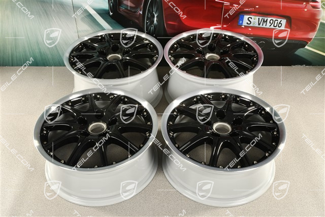 18" Komplet felg GT3 SportDesign (2-częściowe), 7,5J x 18 ET50 + 9J x 18 ET52, ramiona czarny wysoki połysk