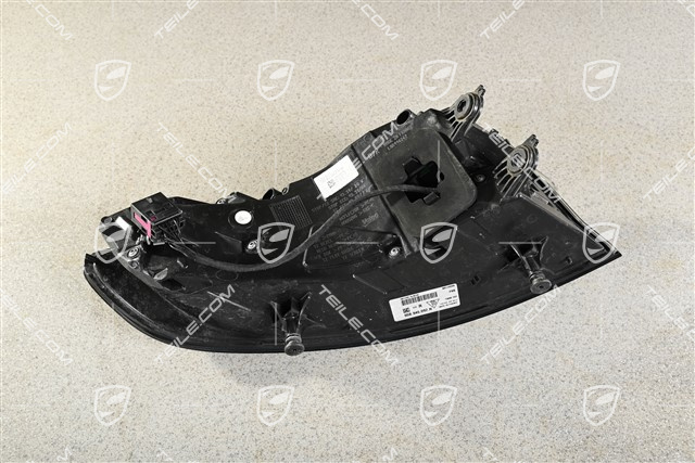 Lampa tylna, ciemna, R