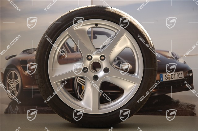 20" Sport Techno Sommerräder Satz, Felgen 9J x 20 ET60 + 10J x 20 ET55, Reifen 275/40 R20Y