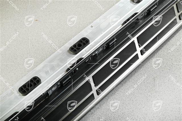 Próg boczny kompletny, ze stopniem, R