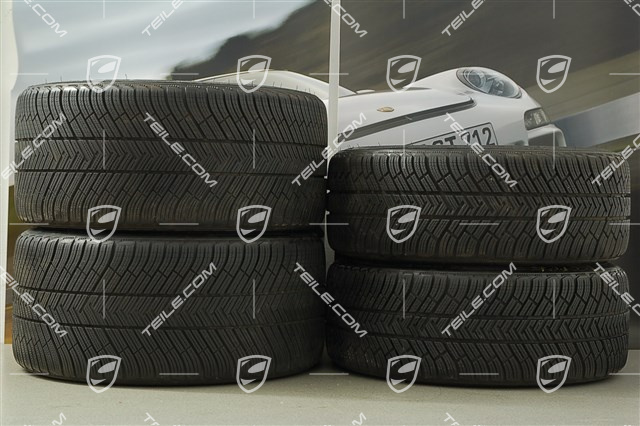 20-inch Carrera S (III) winter wheel set, 8,5J x 20 ET51 + 11J x 20 ET70, winter tyres 245/35 ZR20 + 295/30 ZR20