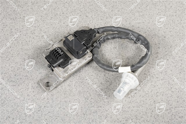 Control unit with NOx sensor