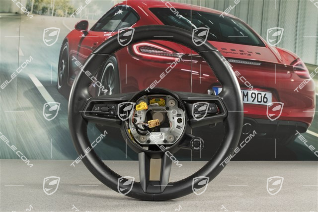 PDK, Multifunction steering wheel, Leather Black / Sport Chrono Package Plus