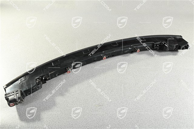 Cross Turismo, Rear light, Rear light covering / centre
