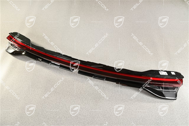 Lampa tylna, klapa tylna, część środkowa