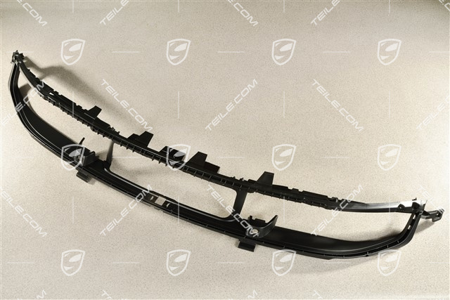 Cross Turismo, Grille, Center, Matte black