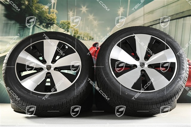 20" Macan Winterräder Satz, Felgen 7,5J x 20 ET32 + 10J x 20 ET49 + Goodyear Winterreifen 235/55 R20 + 285/45 R20, in Schwarz Hochglanz, Laufleistung ca. 30km