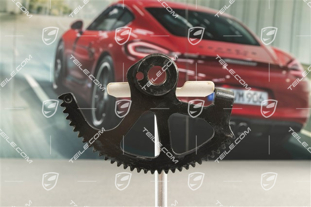 Zębatka mechanizmu spoilera pokrywy silnika