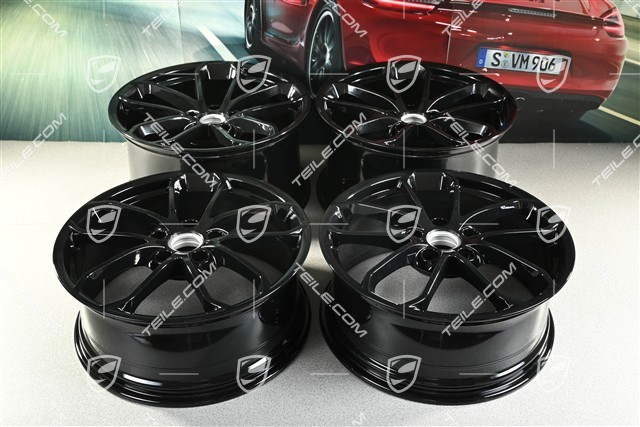 20" Komplet felg SPYDER, 8,5J x 20 ET57 + 10,5J x 20 ET47, czarny wysoki połysk