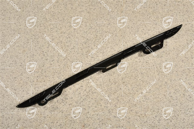 Disc / trim for front bumper retaining frame, upper, Black, R