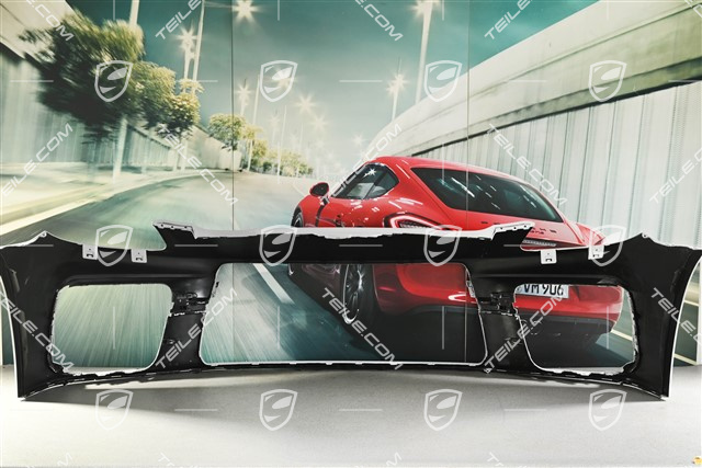 Przedni zderzak, turbo, otwory na czujniki parkowania