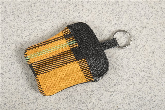 Porsche Classic Schlüssel-Etui, mit geprägtem Porschewappen, Schottenkaro orange