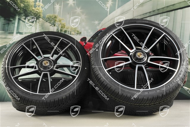 20"+21" Turbo S Winterräder Satz, Zentralverschluss Felgen 8,5J x 20 ET40 + 11J x 21 ET66 + Goodyear Winterreifen 245/35 R20 + 305/30 R21