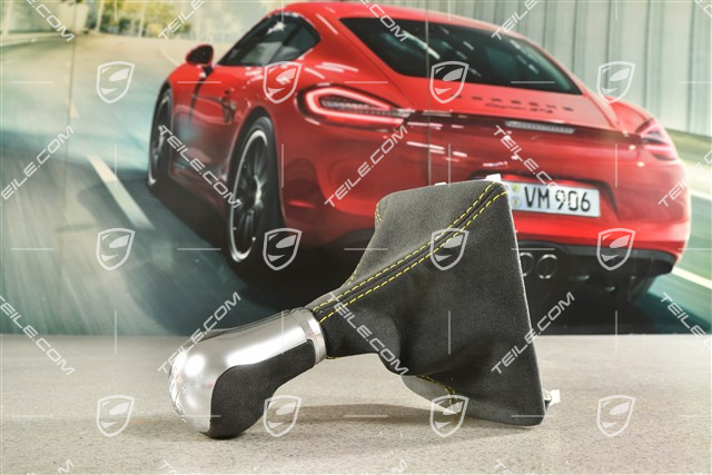 GT4, Gałka zmiany biegów z mieszkiem, 6 biegów manual, Alcantara czarna z żółtym przeszyciem