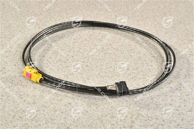 Connecting line, Antenna control module to Navi