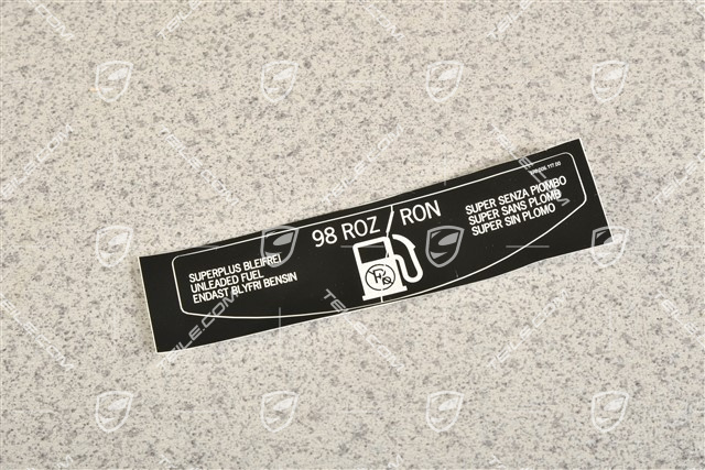Notice sticker about recommended fuel
