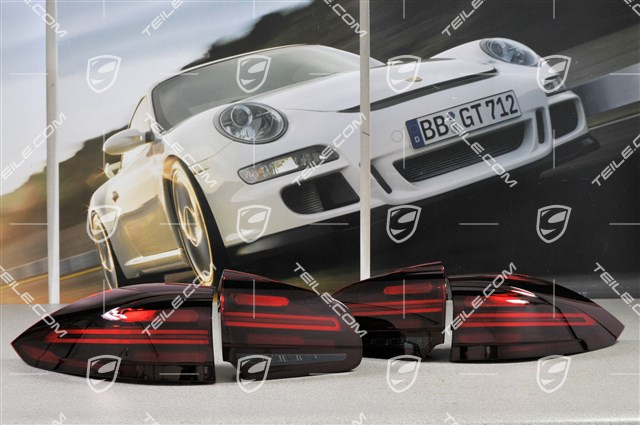 Heckleuchte schwarz-rot, SATZ (4 Teile), Facelift 2014->