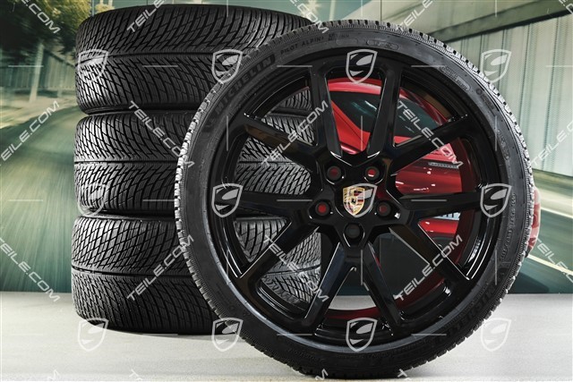 21" Panamera SportDesign Winterräder Satz, Felgen 9,5J x 21 ET71 + 10,5J x 21 ET71 + NEUE Michelin Pilot Alpin 5 Winterreifen 275/35 R21 + 315/30 R21, Schwarz Hochglanz