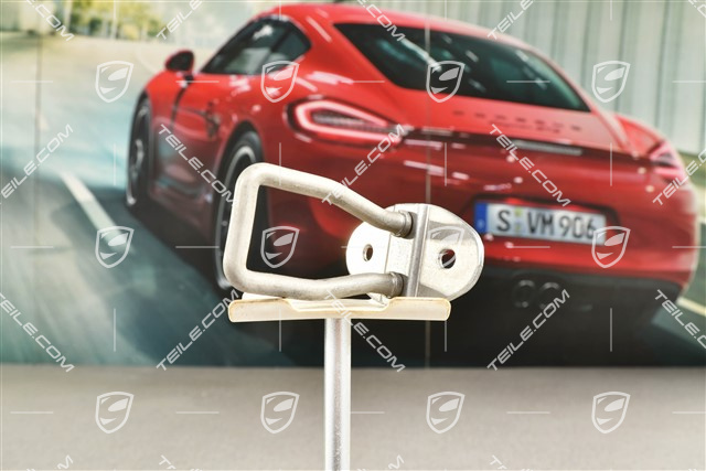 Rear lid striker / Lock catch bar