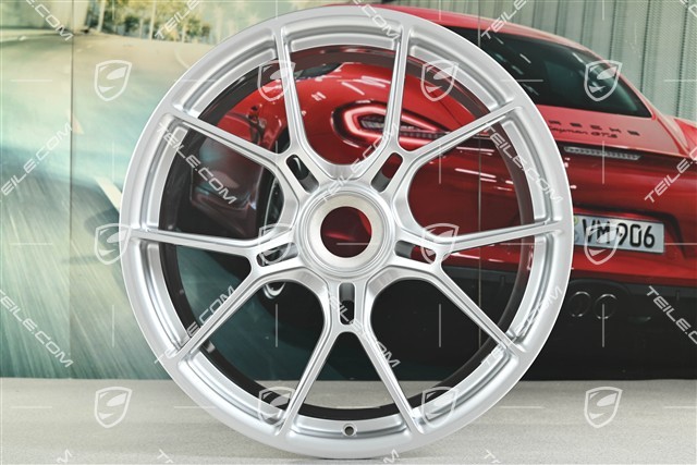 20-inch GT3 rim, 9.5J x 20 ET46, silver metallic