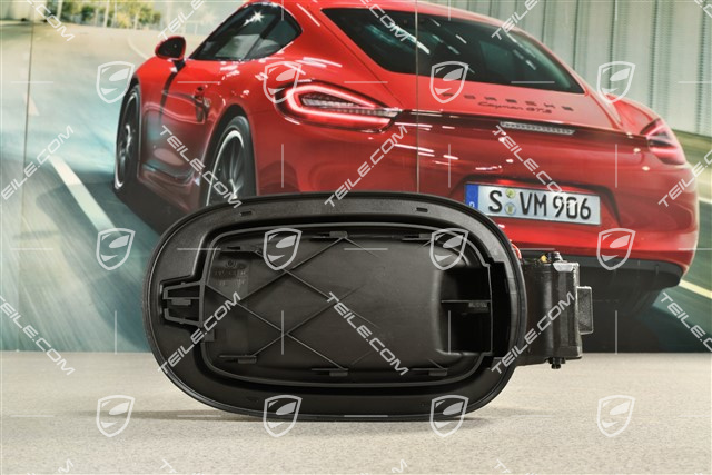 Fuel filler flap housing