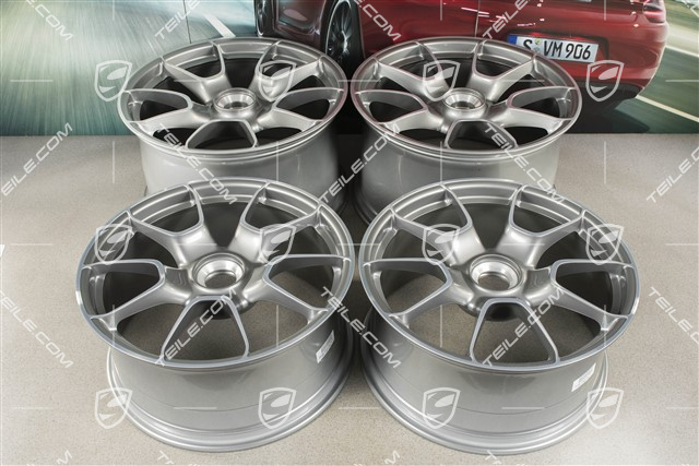 20-inch + 21-inch Turbo S Exclusive Design wheel rim set, 9,5J x 20 ET44 + 12J x 21 ET70, Platin Silver